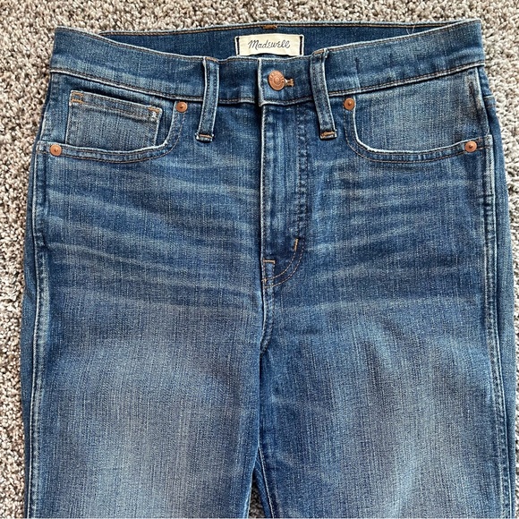 Madewell High Rise Distressed Ankle Skinny Jeans Asymmetrical Hem Women’s 28 - Picture 3 of 17